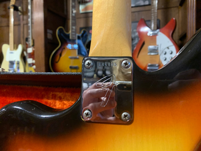 Fender Jaguar Sunburst 1966