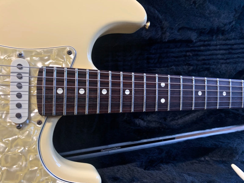 Fender USA Special Edition Stratocaster Vintage White 1993