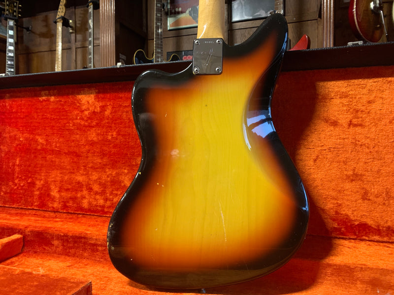 Fender Jaguar Sunburst 1966