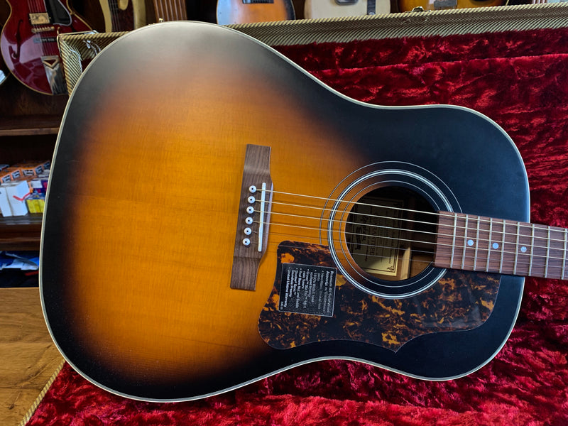 Epiphone AJ-45ME Masterbilt 2018