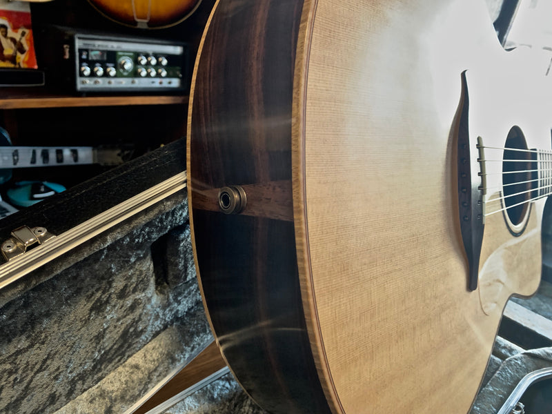 Lowden 32SE Stage Edition