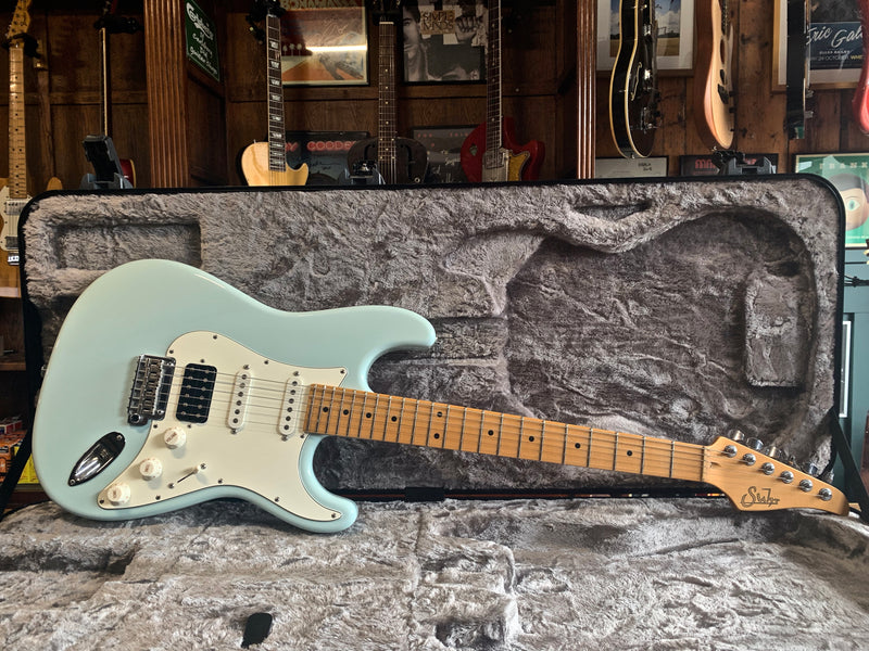 Suhr Classic S Pro HSS Sonic Blue