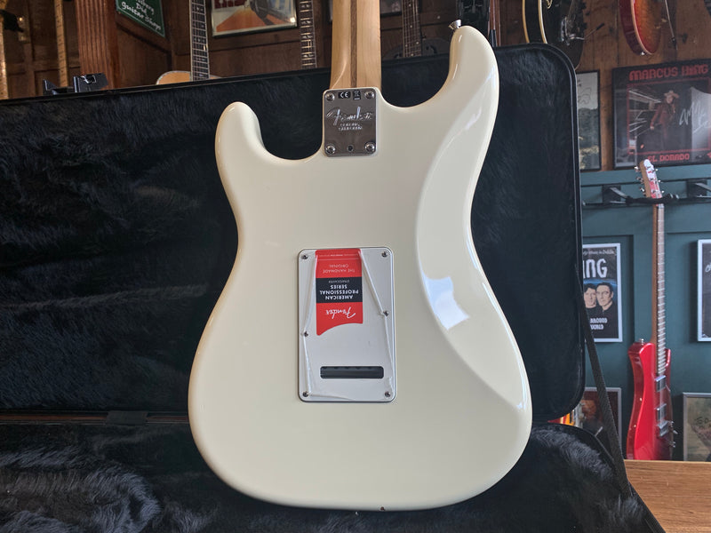 Fender American Professional Stratocaster Olympic White 2017