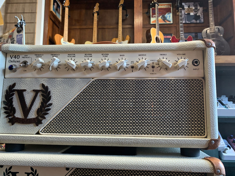 Victory V40 The Duchess Deluxe Head & Cabinet
