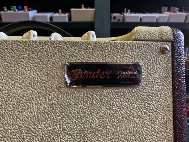 Fender Blues Junior III FSR Wine Red/Tan Limited Edition