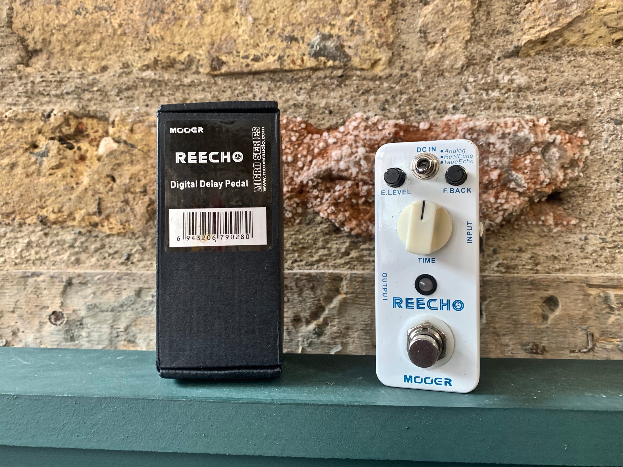 Mooer Reecho - Some Neck Guitars