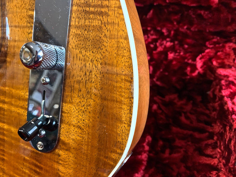 Fender Custom Shop Artisan Telecaster Caballo Ligero Koa 2017