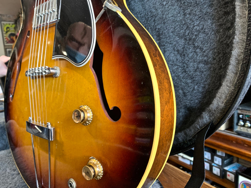 Gibson ES-330T 1962