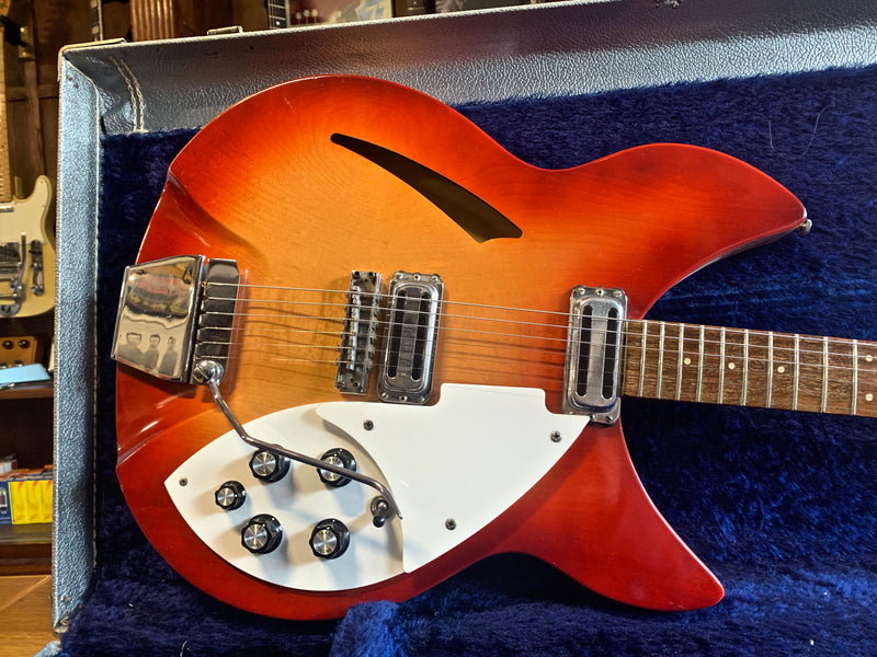 Rickenbacker 335 Fireglo 1966