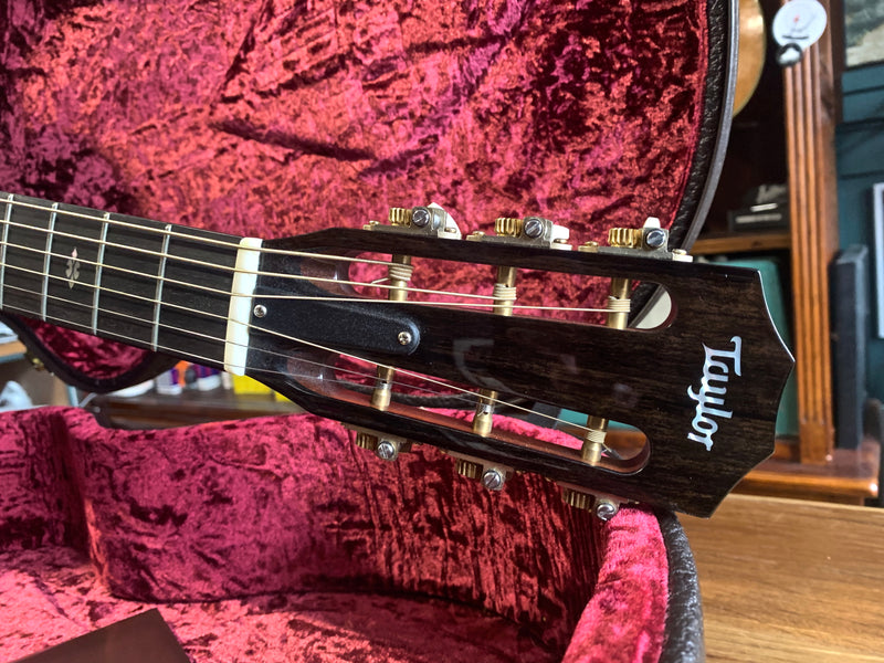 Taylor 712e 12-Fret 2017