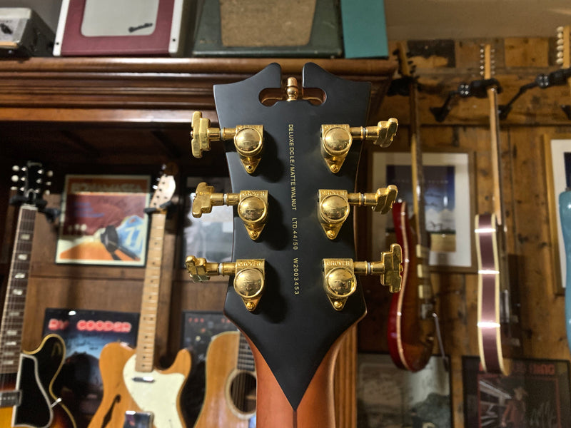 D'Angelico Deluxe DC Limited Edition Matte Walnut