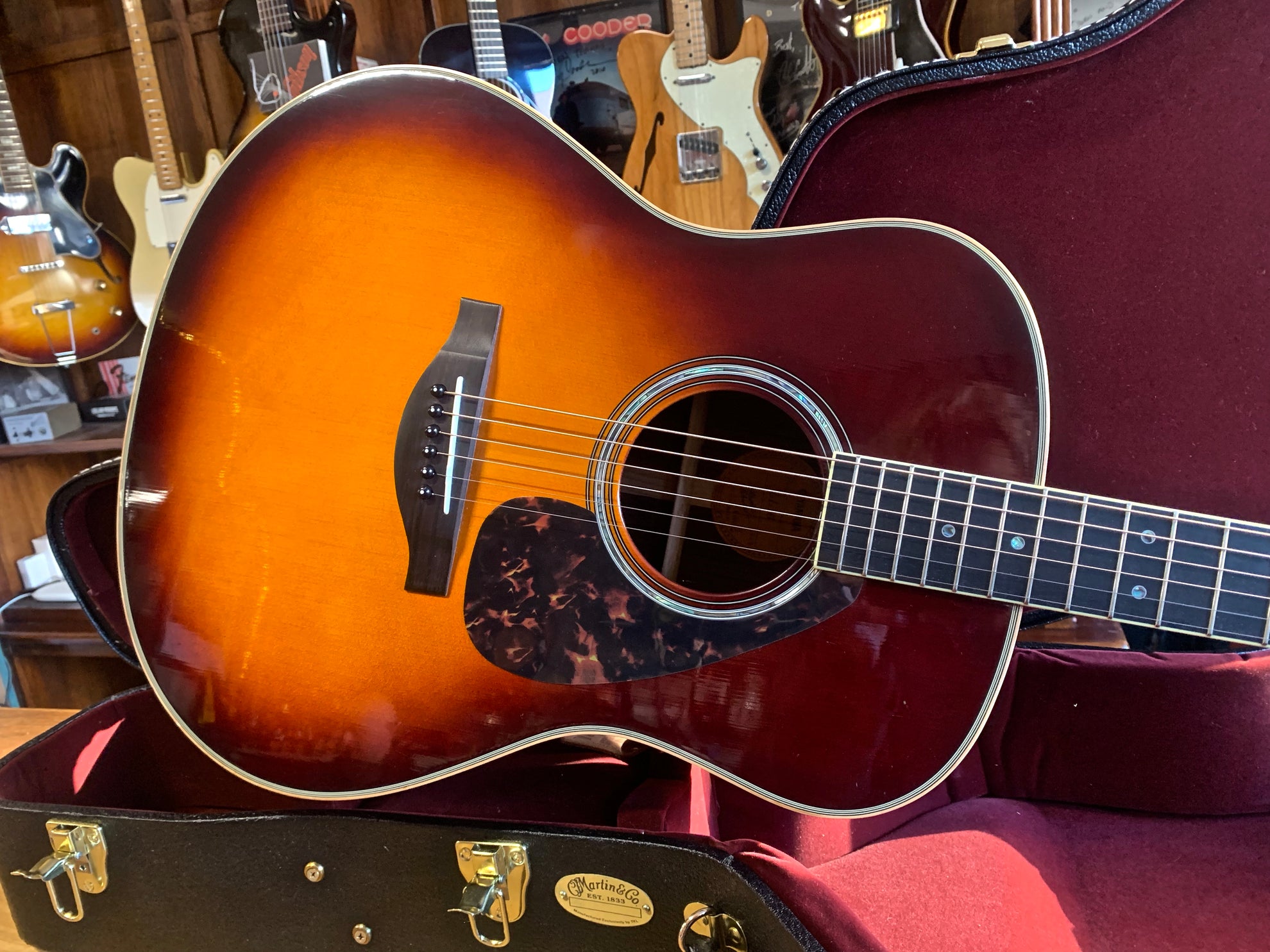 Yamaha LL16 - Some Neck Guitars