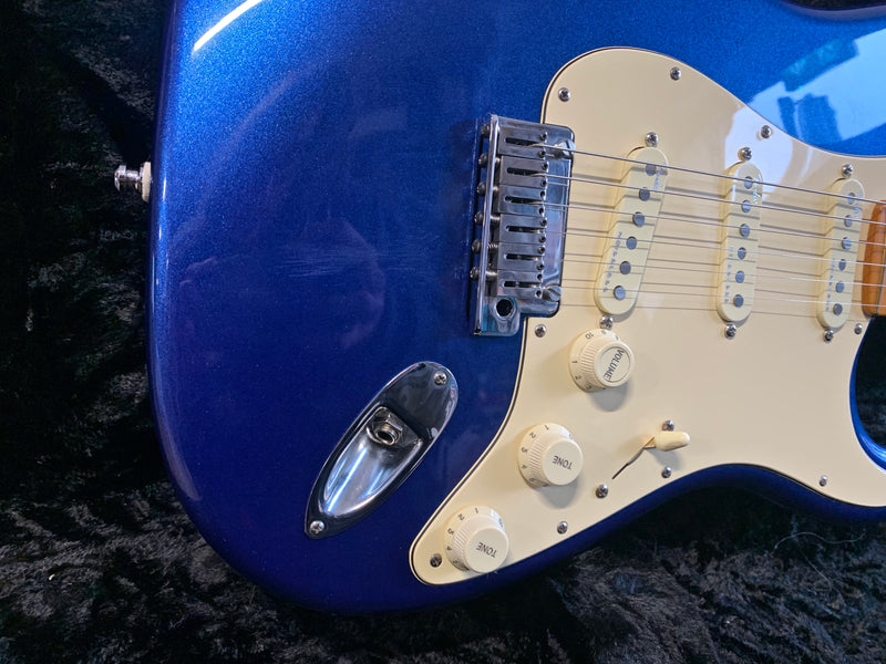 Fender American Ultra Stratocaster Cobra Blue 2019