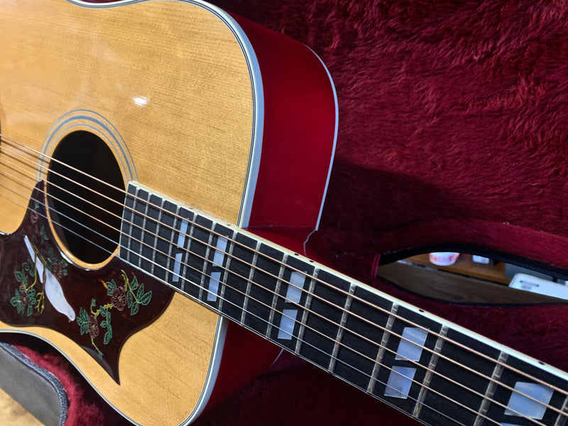 Gibson Dove Custom Natural 1977