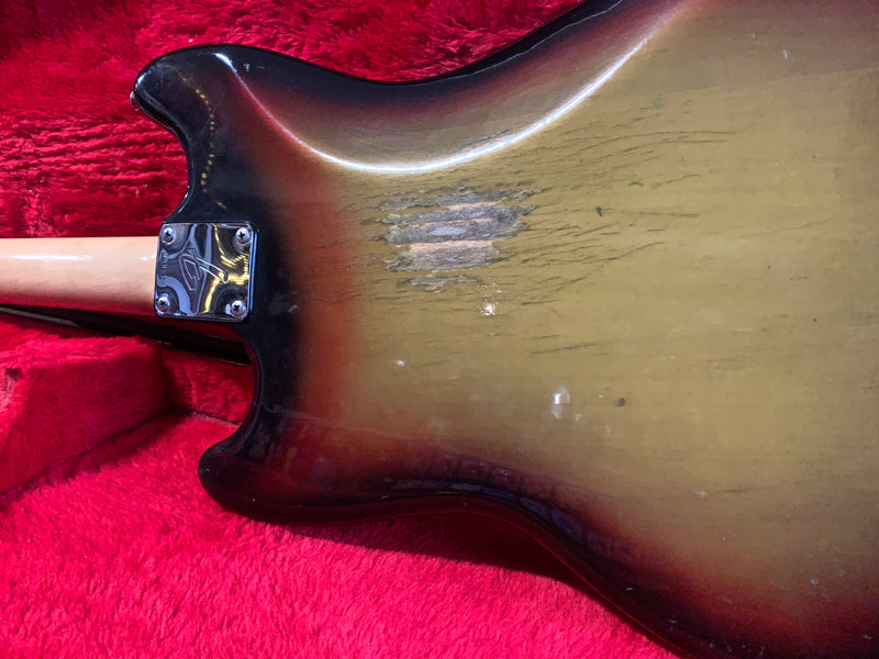 Fender Mustang Sunburst 1975