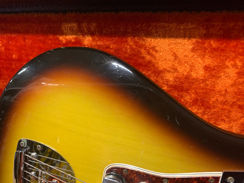 Fender Jaguar Sunburst 1966